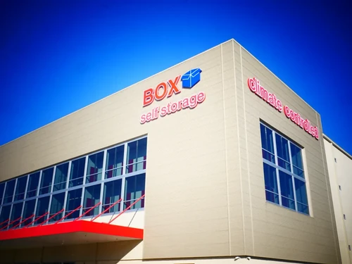 Box Self Storage - Houston storage facility exterior view